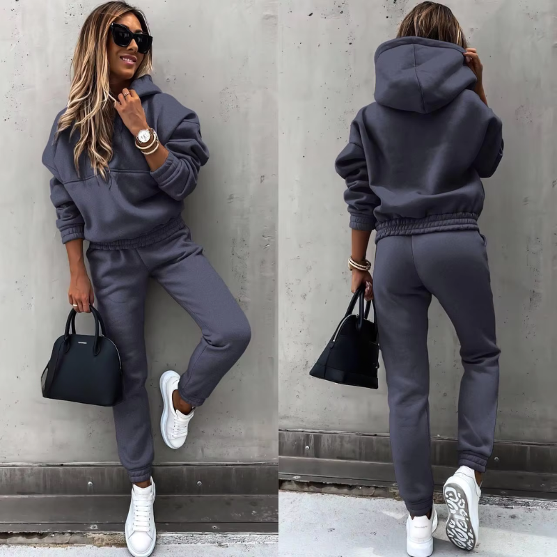 Women’s Modern Jogging Set | Straight-Cut Design