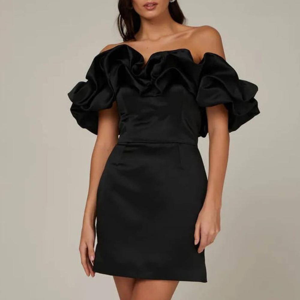 Robe à bretelles asymétriques pour femmes | Midi