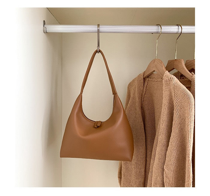 Women’s Chic Handbag | Seasonal Design