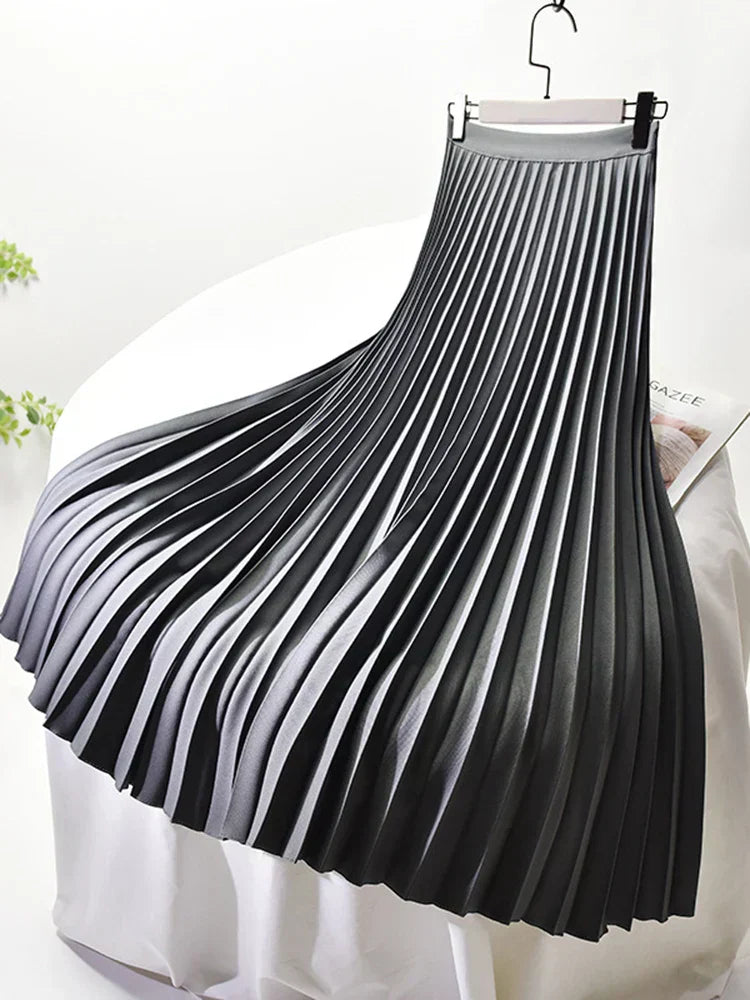 Women’s Pleated Elastic Waist Skirt | Midi