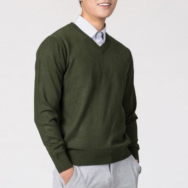 Men’s V-Neck Sweater | Classic Style & Versatile Look