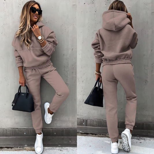 Women’s Modern Jogging Set | Straight-Cut Design