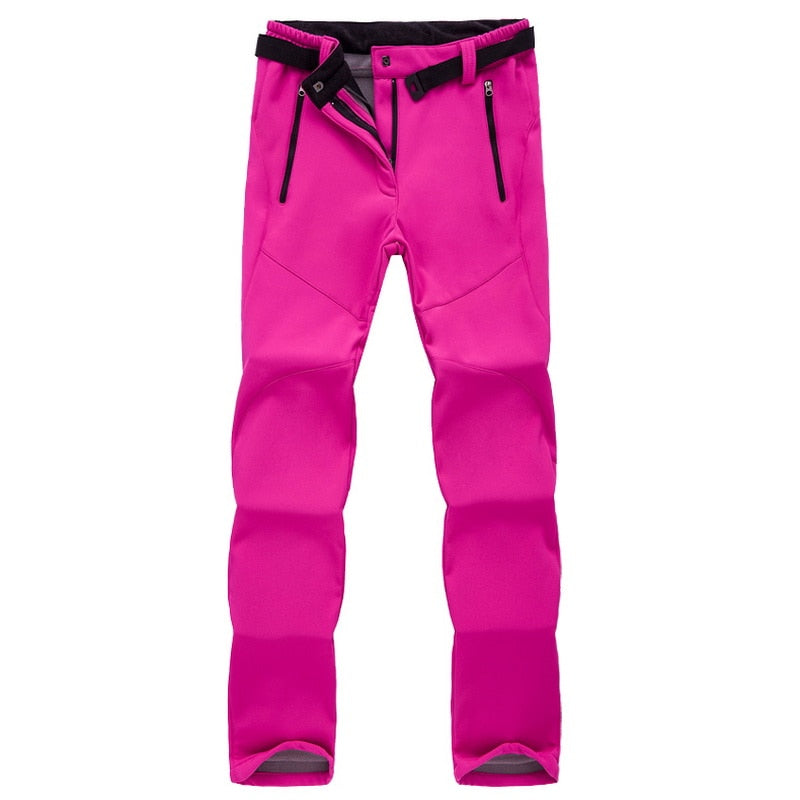 Women’s Stylish Winter Hiking Pants | Weather Ready