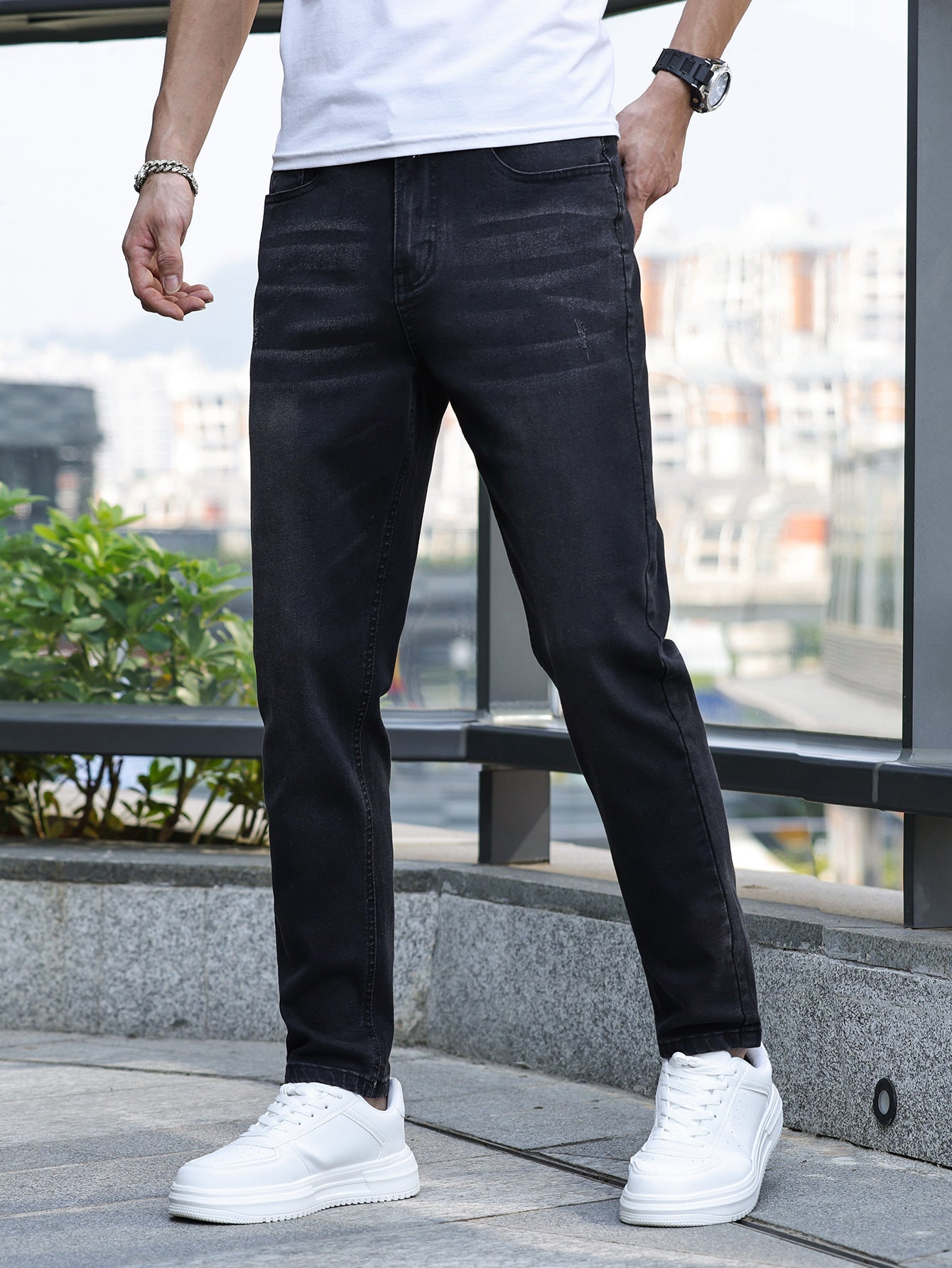 Men’s Casual Jeans | Mid Stretch & Classic Design