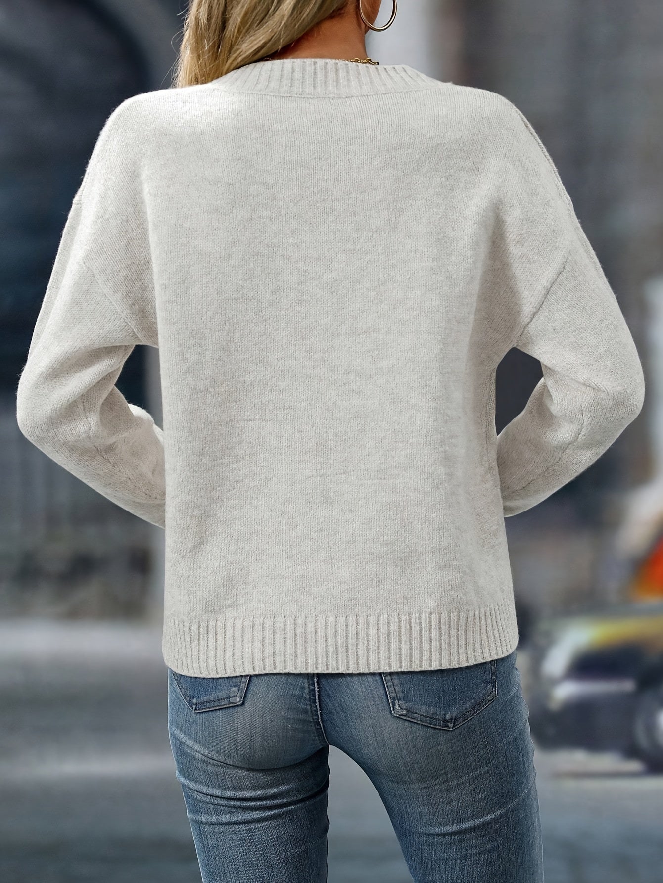 Women’s Casual Knit Pullover | V-Neck Design